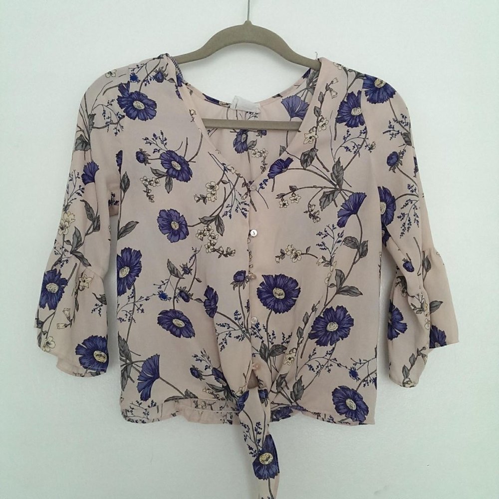 Sienna sky Floral bell sleeve top